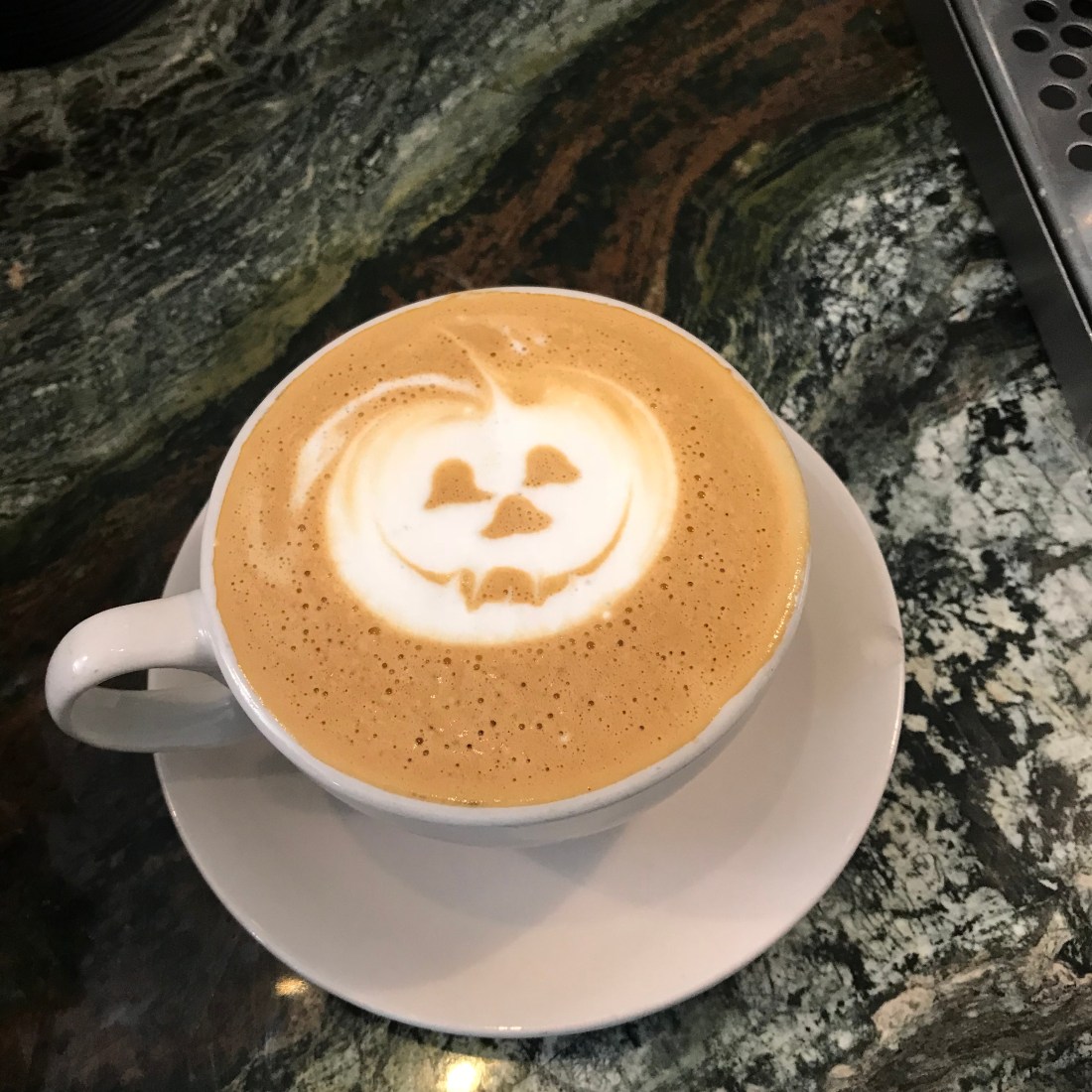 F7716D89-CB35-482B-9AE4-BA8E5501AC70